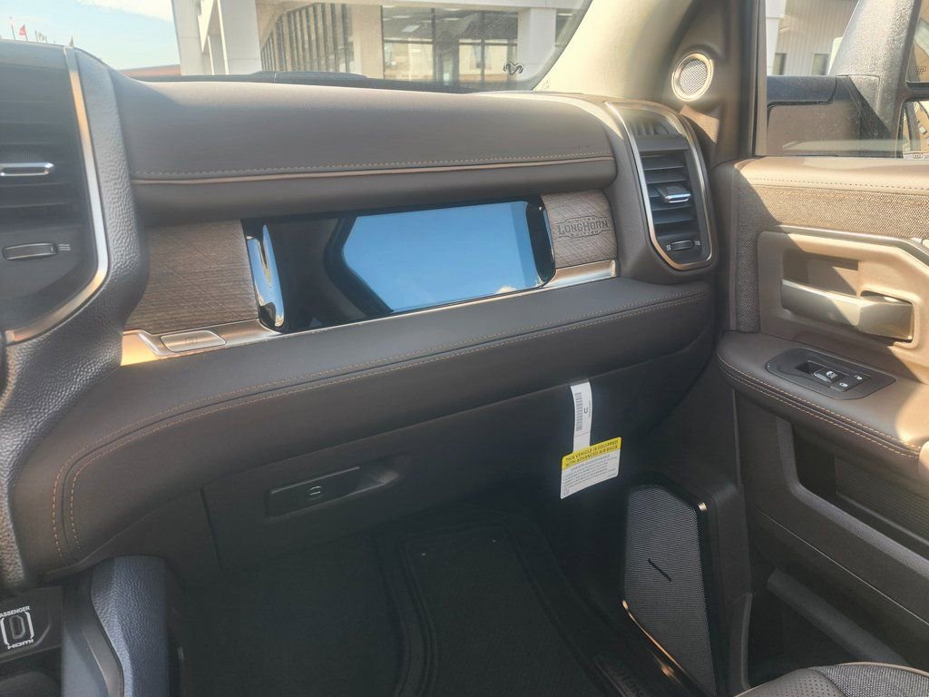 New 2026 RAM 2500 Limited image 24