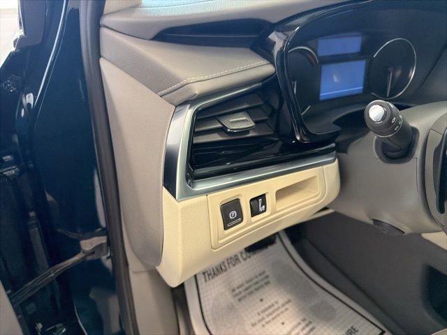 Used 2024 Cadillac XT6 Premium Luxury w/ LPO, Floor Liner Package AWD/4WD image 22