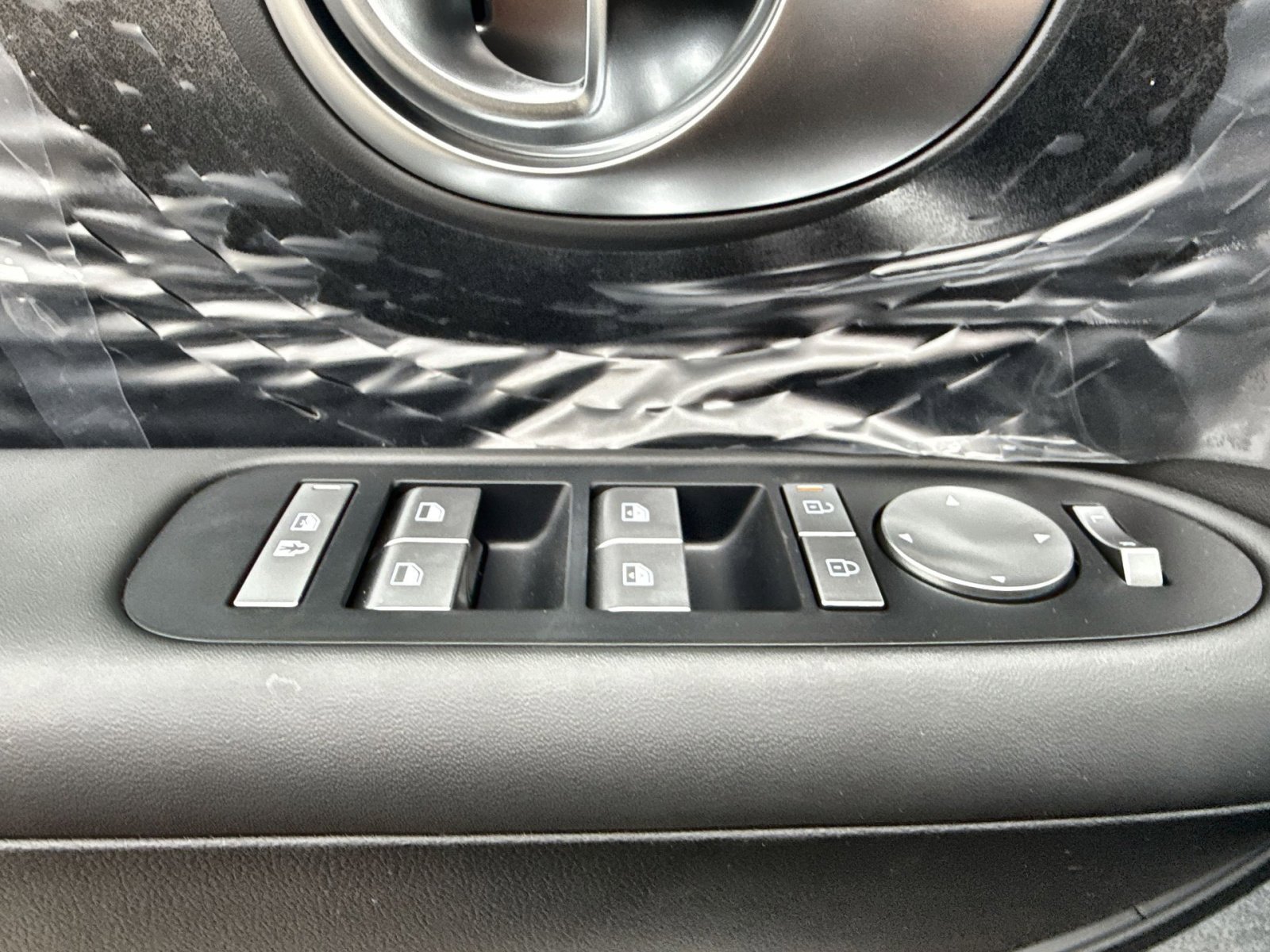 New 2026 Hyundai Ioniq 9 SE image 15