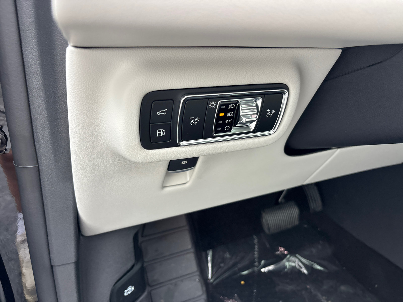 New 2026 Lincoln Nautilus Reserve AWD/4WD image 14