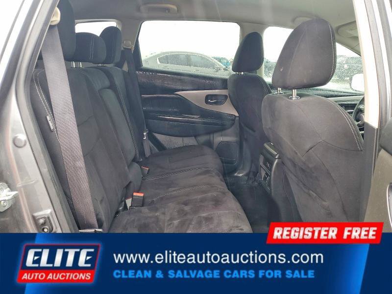 Used 2019 Nissan Murano S image 21