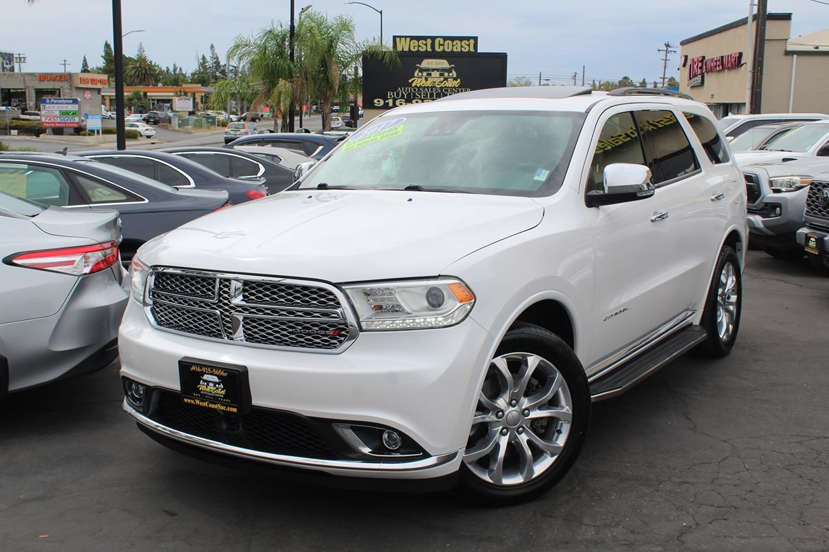 Used 2017 Dodge Durango Citadel w/ Premium Entertainment Group AWD/4WD image 2