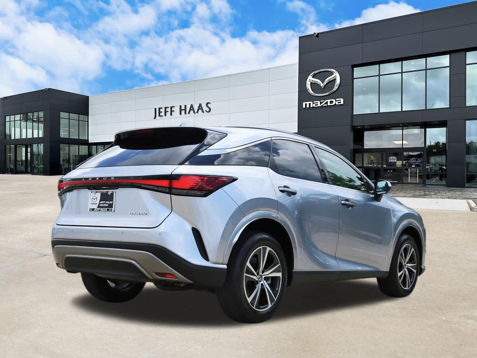 Used 2024 Lexus RX 350 Premium w/ Accessory Package (Z1) FWD image 3