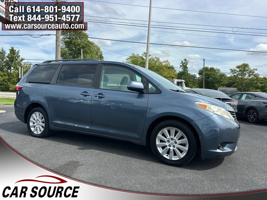 Used 2015 Toyota Sienna LE AWD/4WD image 9