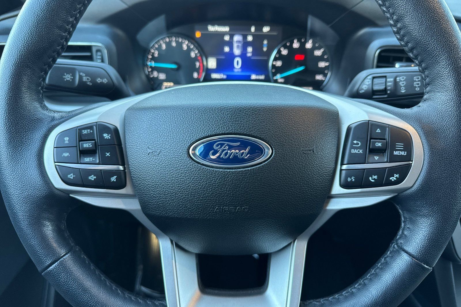 Certified 2022 Ford Explorer XLT w/ Equipment Group 202A image 26