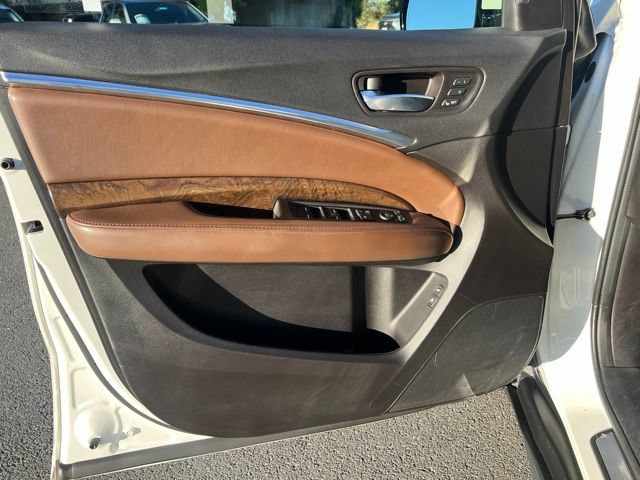 Used 2018 Acura MDX w/ Advance Package AWD/4WD image 18