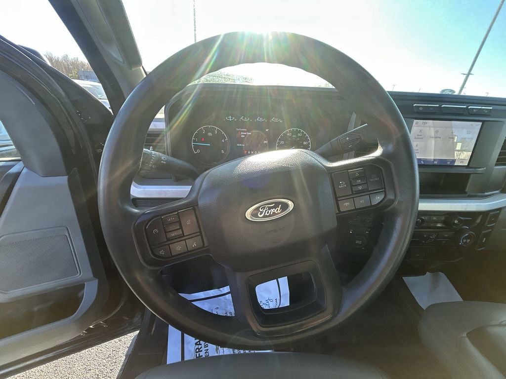 Used 2024 Ford F350 XL w/ 360-Degree Camera Package image 20