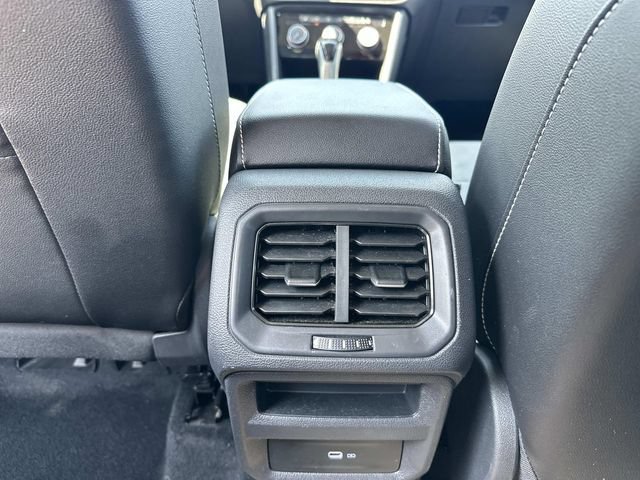 Used 2023 Volkswagen Taos SE w/ Black Wheel Package AWD/4WD image 13