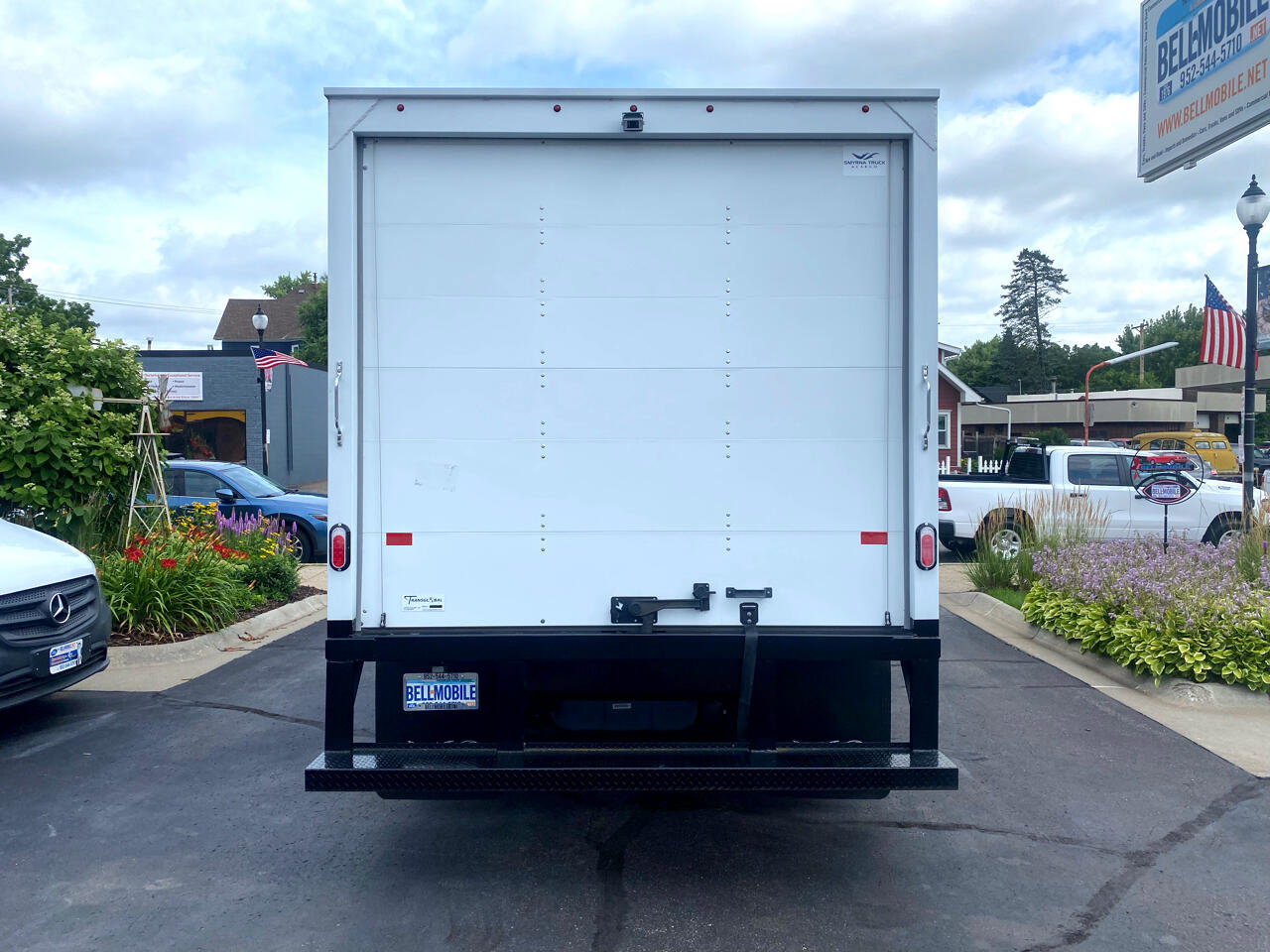 Used 2024 Ford E-350 and Econoline 350 Super Duty w/ Power Windows & Locks Group image 4