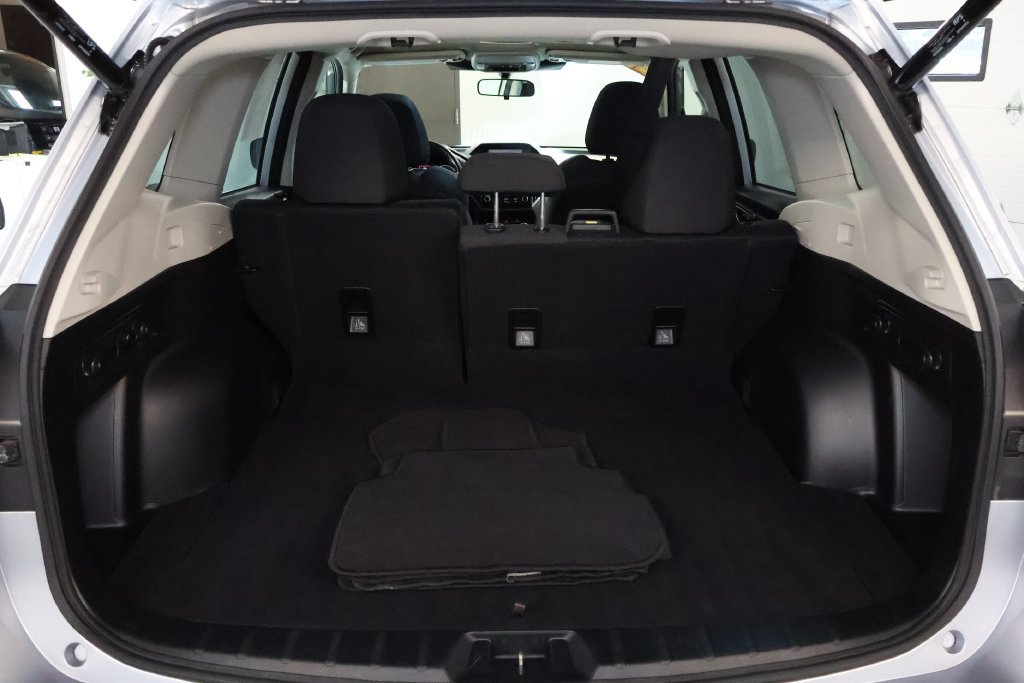 Used 2023 Subaru Forester Premium AWD/4WD image 18