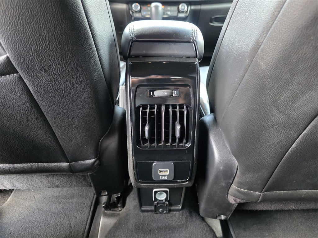 Used 2024 Jeep Compass Latitude image 15