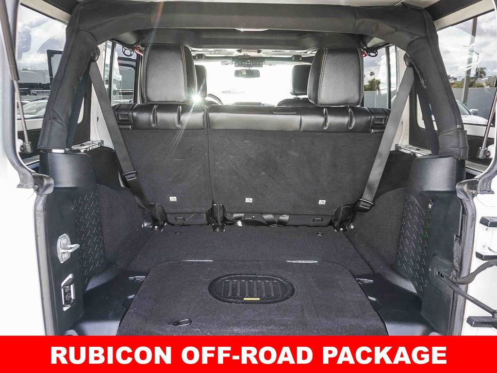 Used 2016 Jeep Wrangler Unlimited Rubicon AWD/4WD image 24