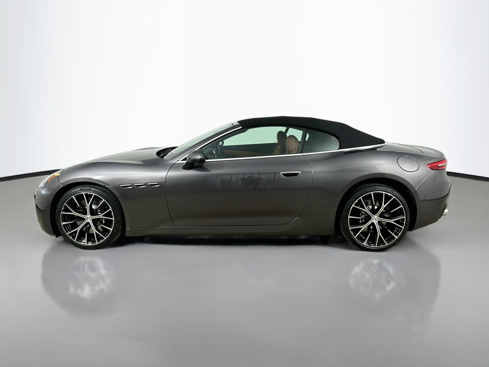 New 2026 Maserati GranCabrio Modena AWD/4WD image 8