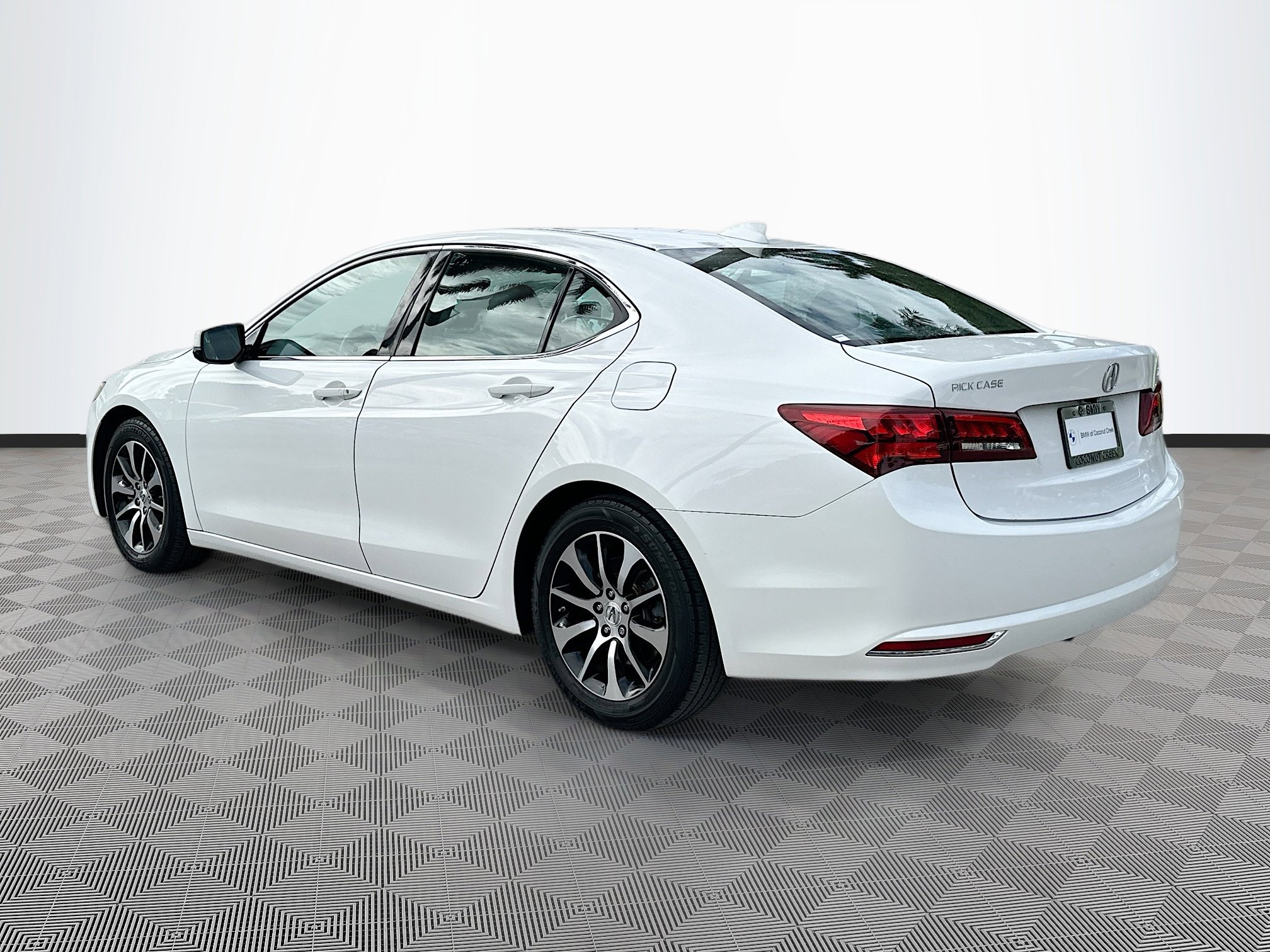 Used 2015 Acura TLX w/ Technology Package image 5