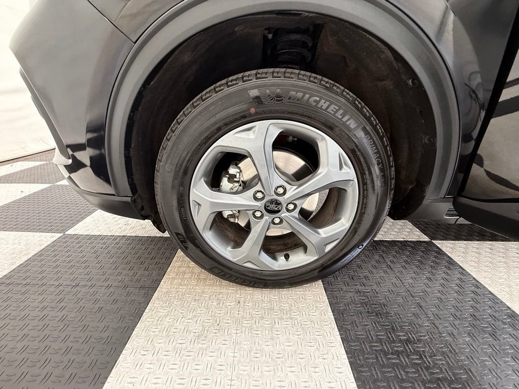 Used 2025 Ford Escape ST-Line Select AWD/4WD image 10