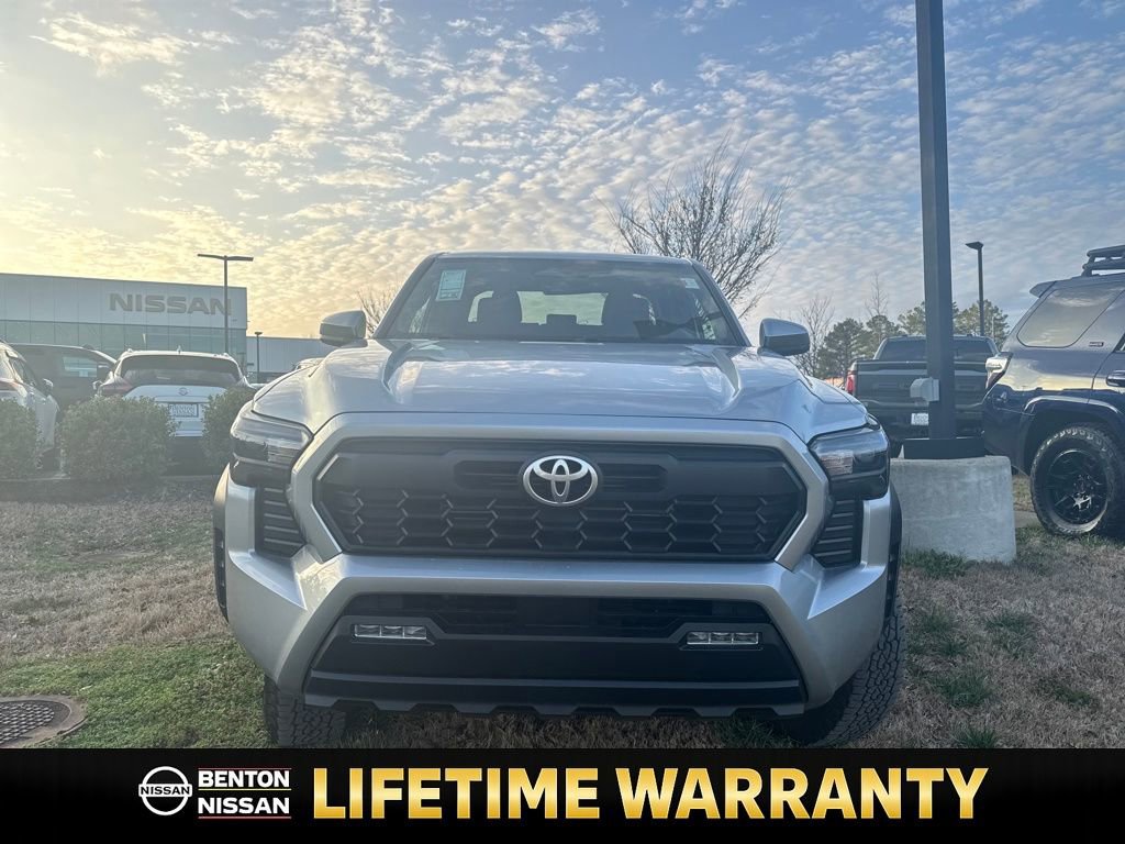 Used 2024 Toyota Tacoma TRD Off-Road image 9