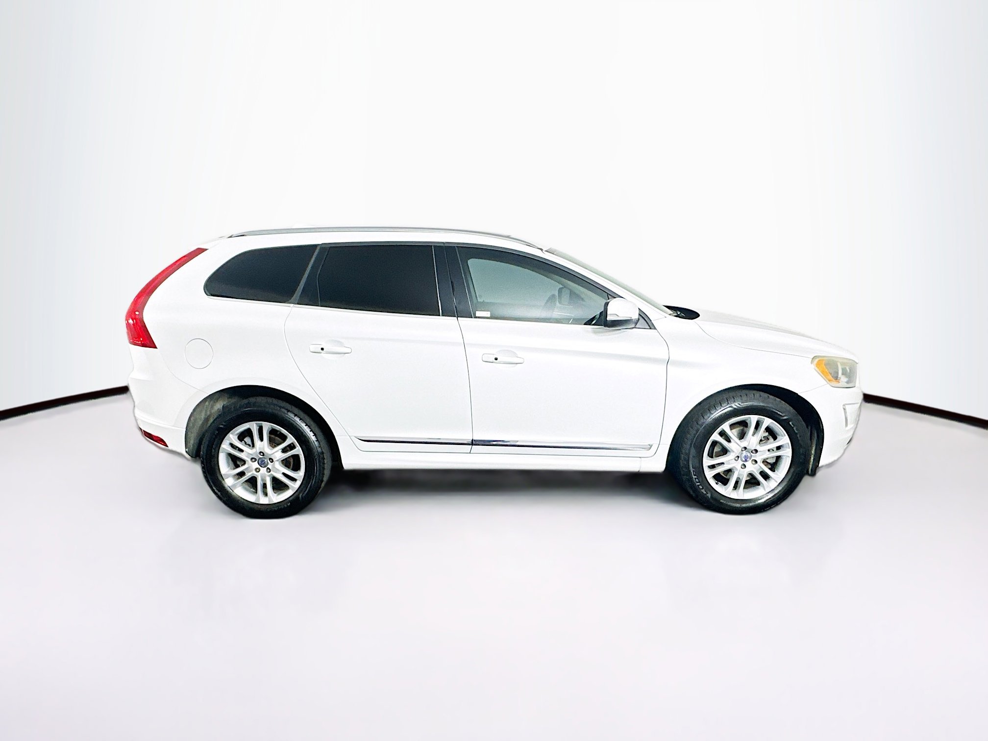 Used 2016 Volvo XC60 T5 Premier image 10