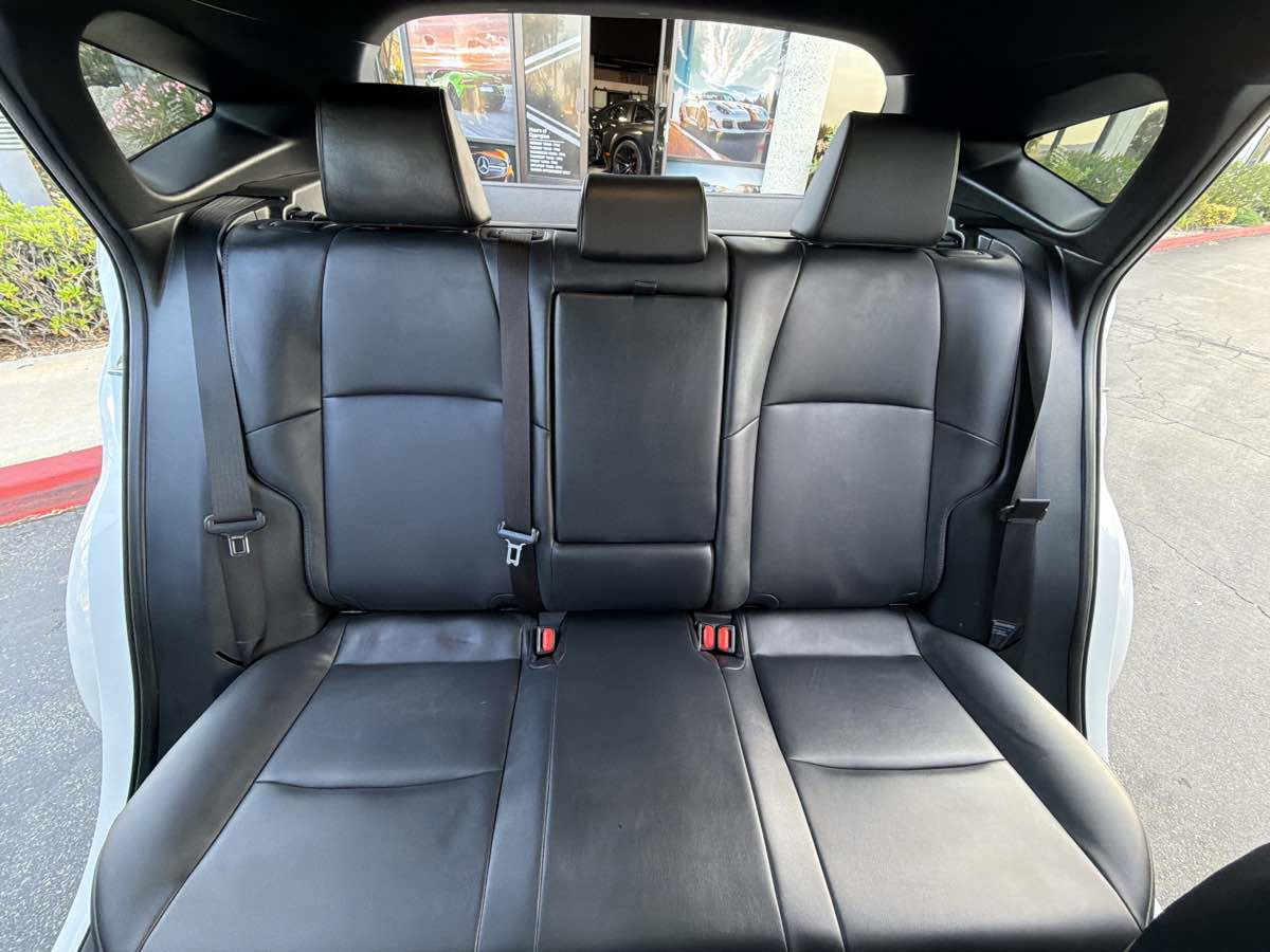 Used 2024 Toyota Venza Nightshade AWD/4WD image 23