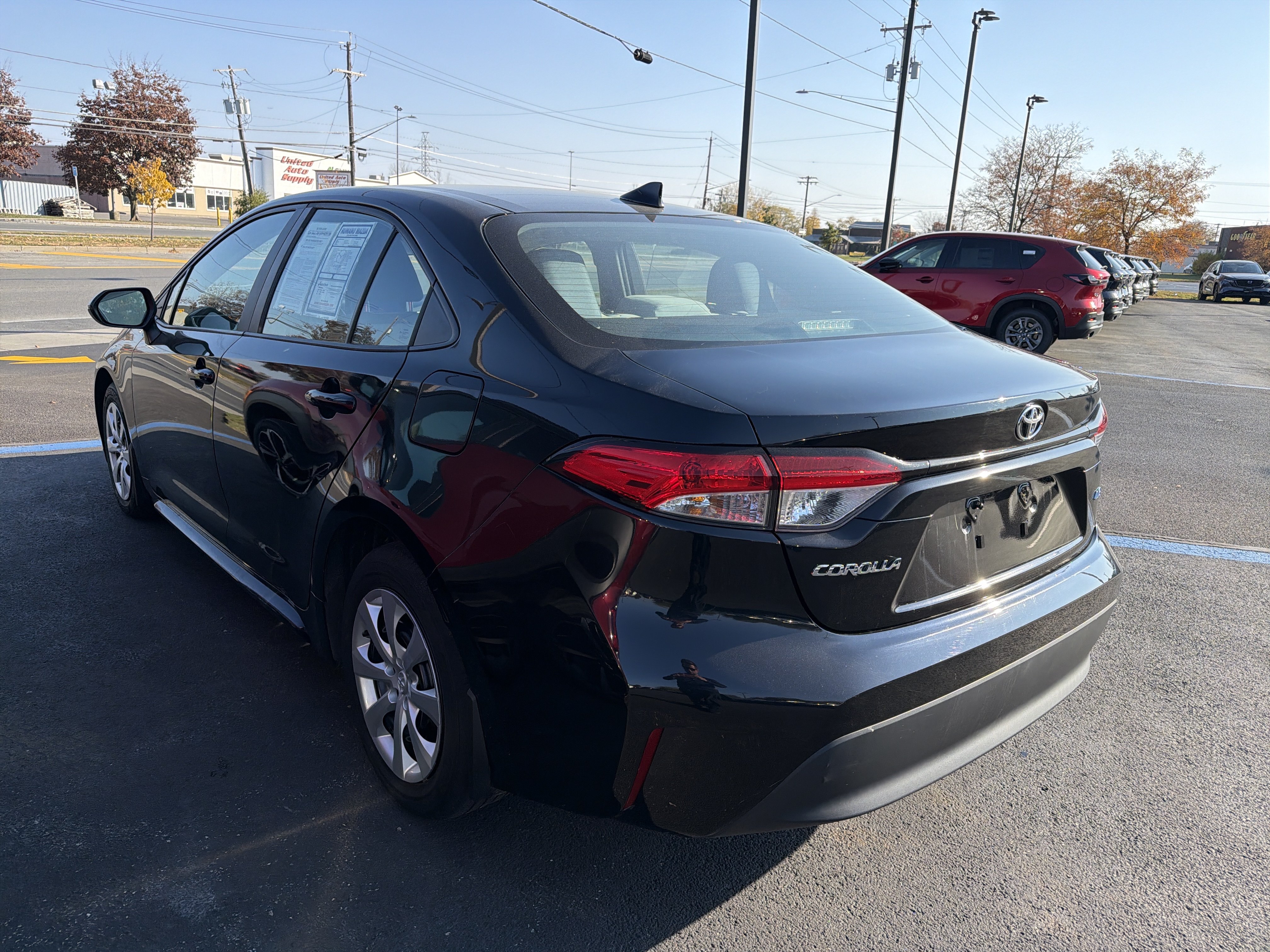 Used 2024 Toyota Corolla LE FWD image 5