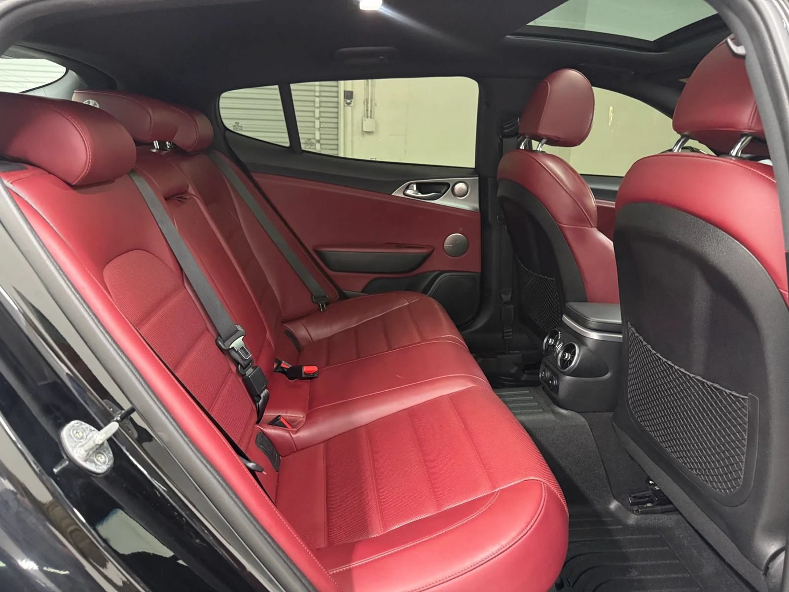 Used 2018 Kia Stinger GT2 AWD/4WD image 16
