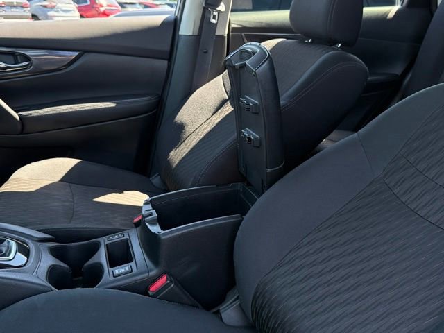 Used 2019 Nissan Rogue SV AWD/4WD image 29