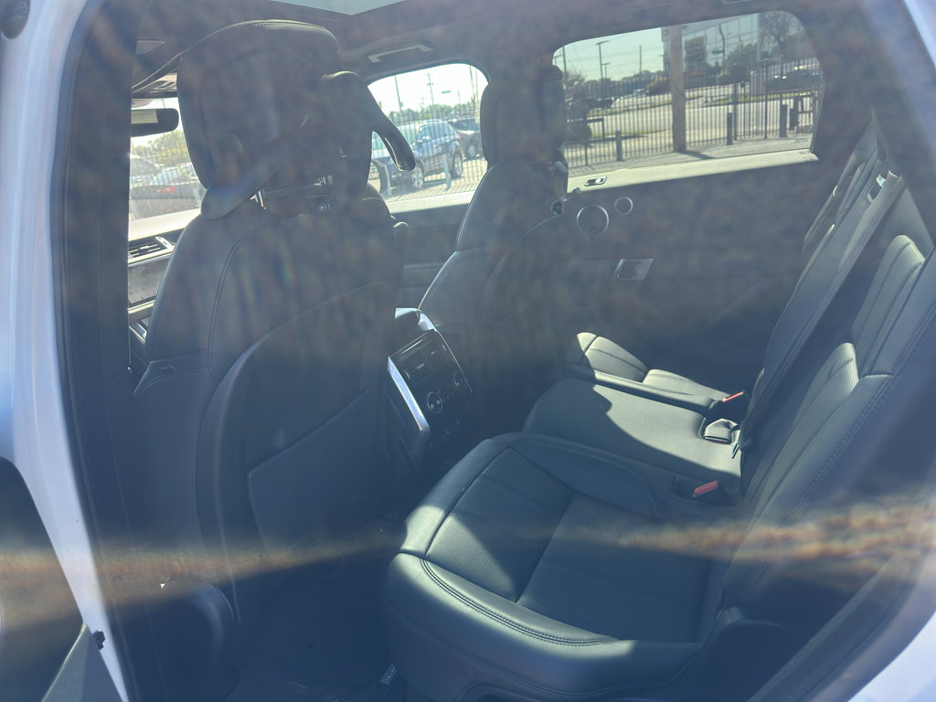 Used 2021 Land Rover Range Rover Sport HSE Silver Edition image 3