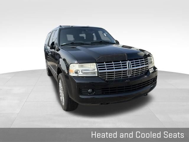 Used 2011 Lincoln Navigator L 2WD w/ 101A Rapid Spec Order Code image 18