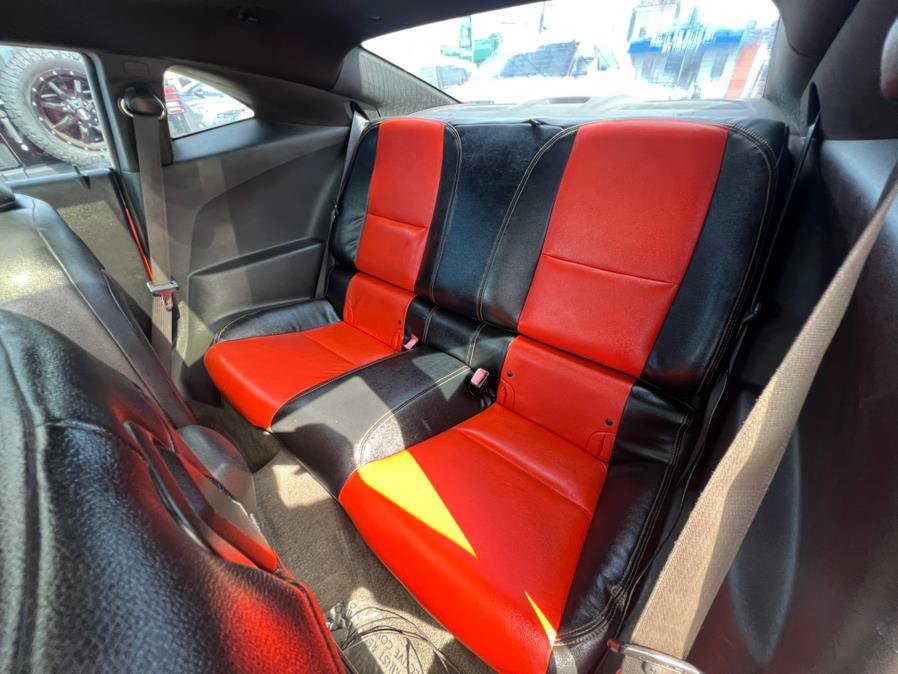 Used 2010 Chevrolet Camaro SS RWD image 9