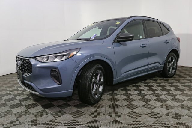 Used 2023 Ford Escape ST-Line w/ Tech Pack #1 image 5