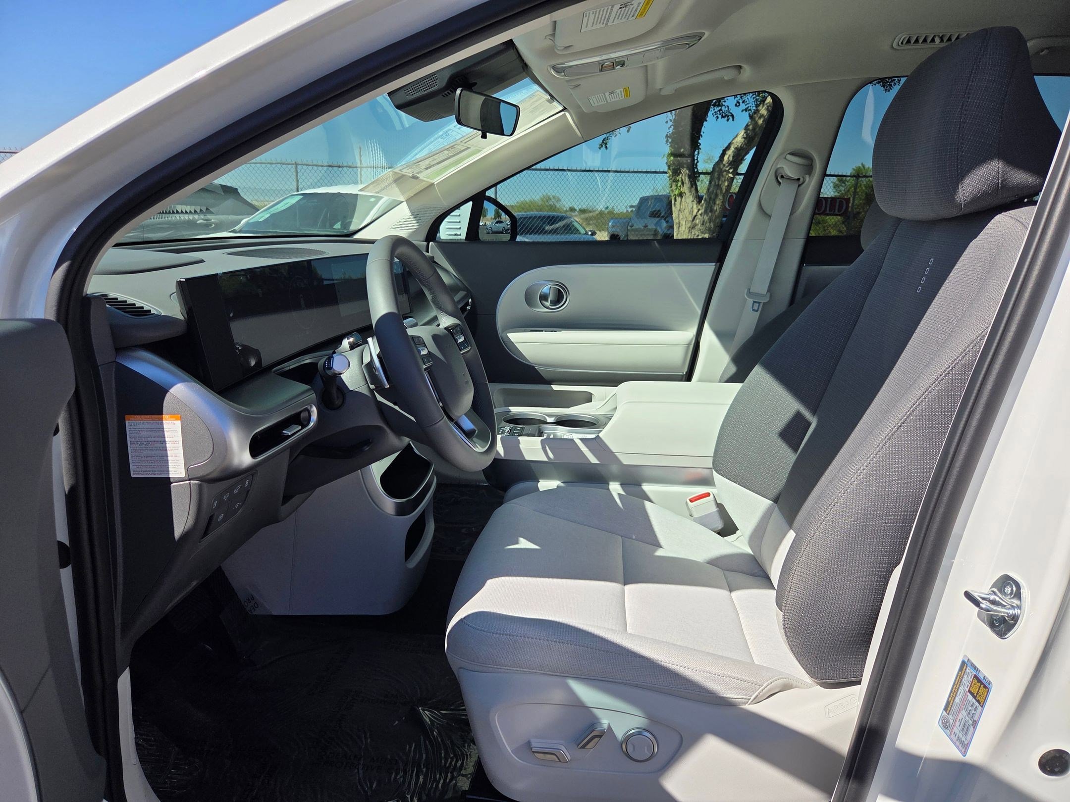 New 2026 Hyundai Ioniq 9 S image 14