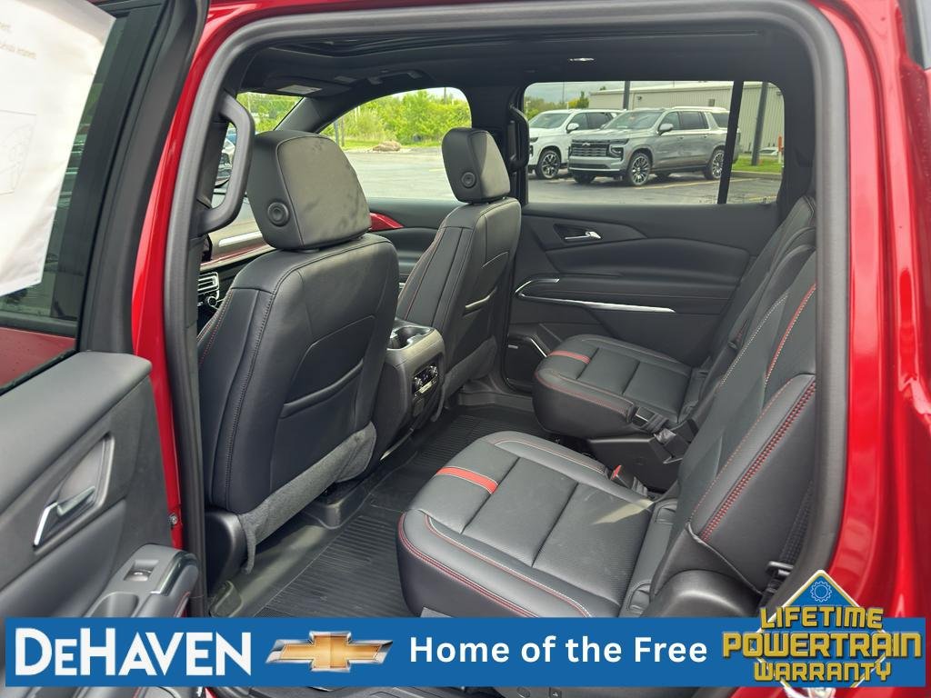 New 2026 Chevrolet Traverse RS w/ LPO, Floor Liner Package AWD/4WD image 24
