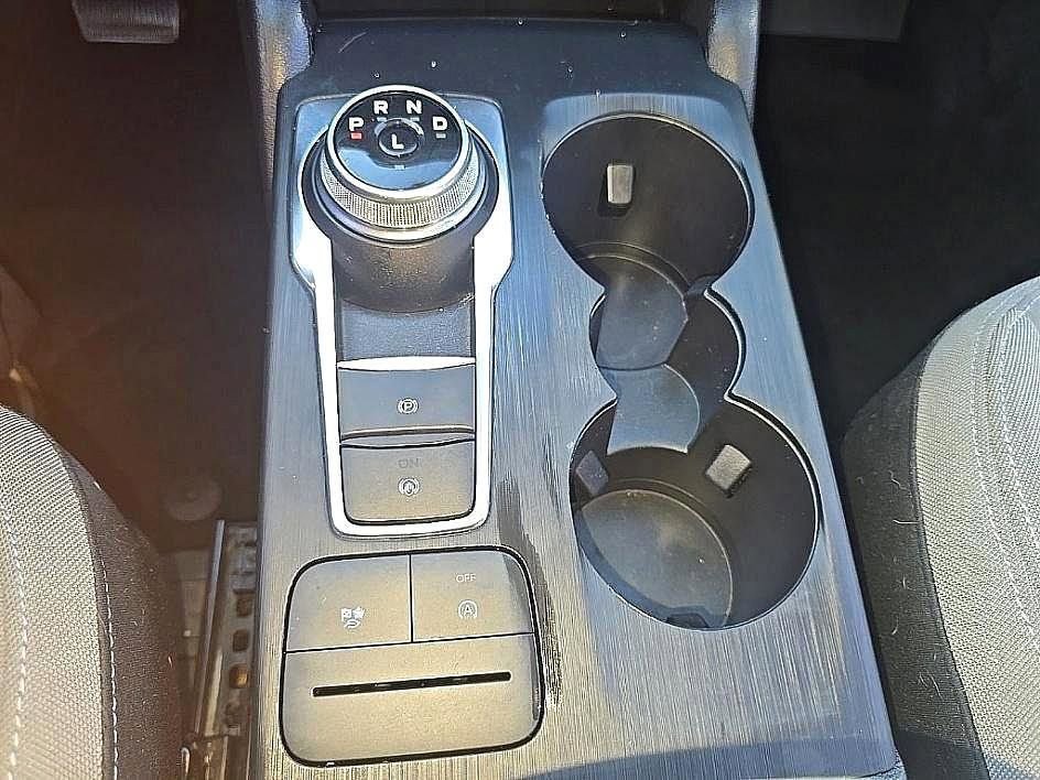 Used 2022 Ford Escape SE w/ Cold Weather Package image 22