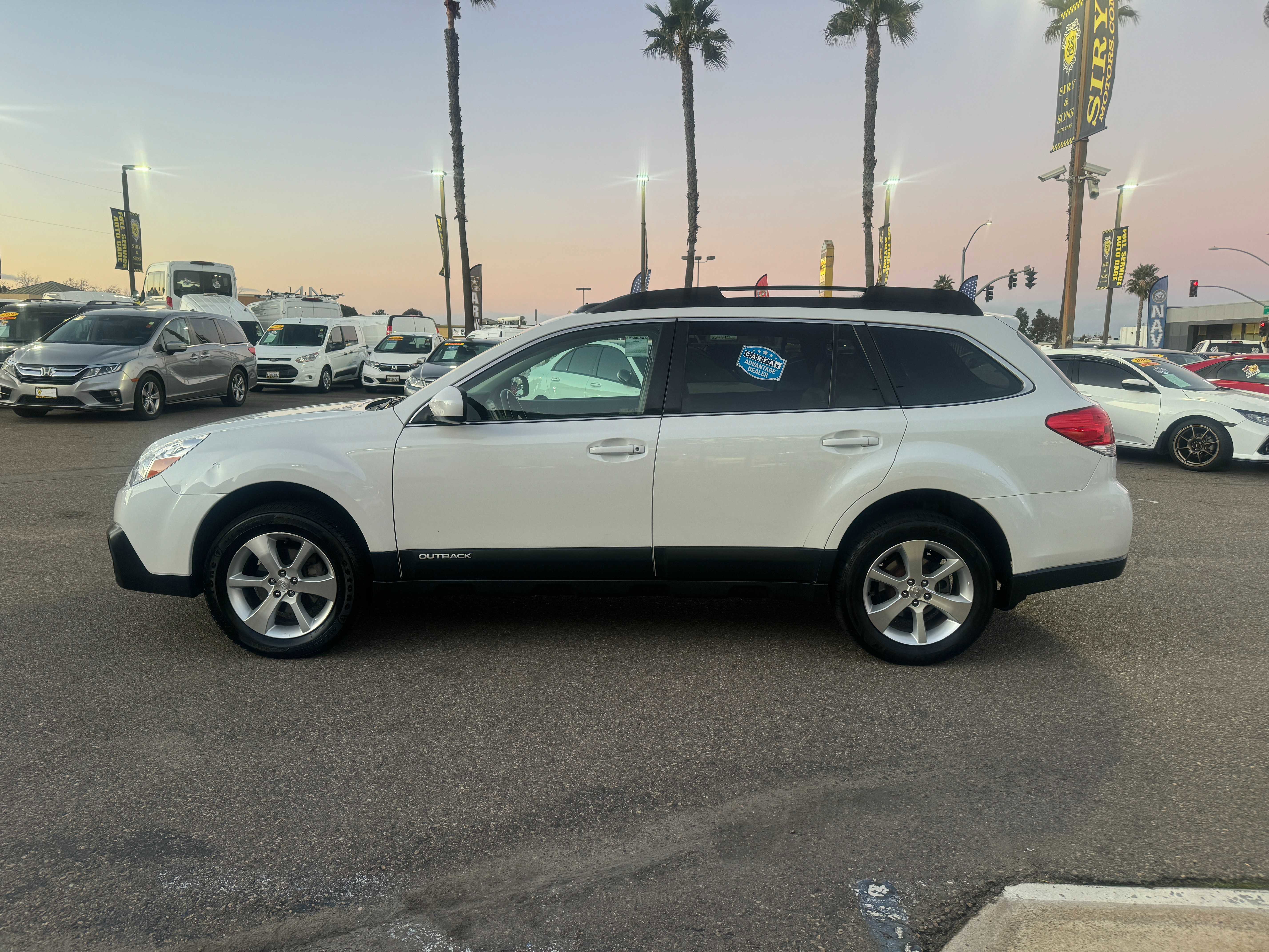 Used 2014 Subaru Outback 2.5i Limited image 4