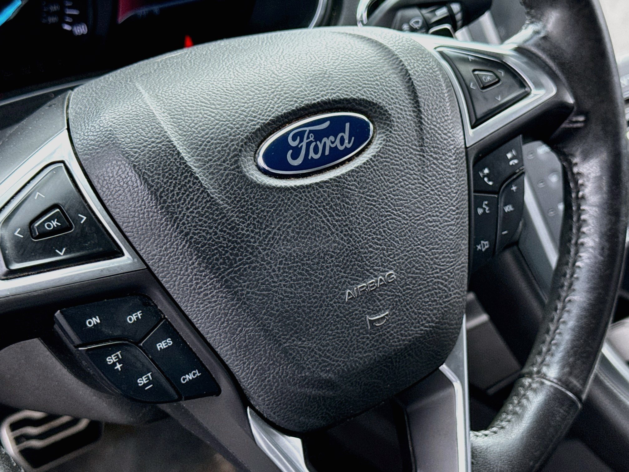 Used 2014 Ford Fusion Titanium FWD image 12