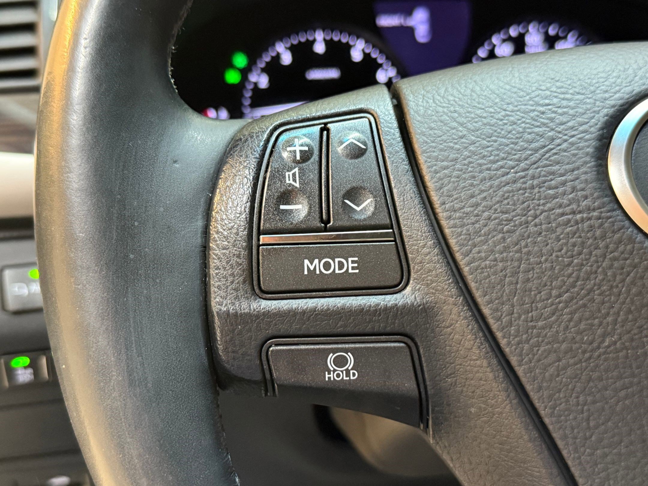 Used 2014 Lexus LS 460 AWD w/ Comfort Package image 16