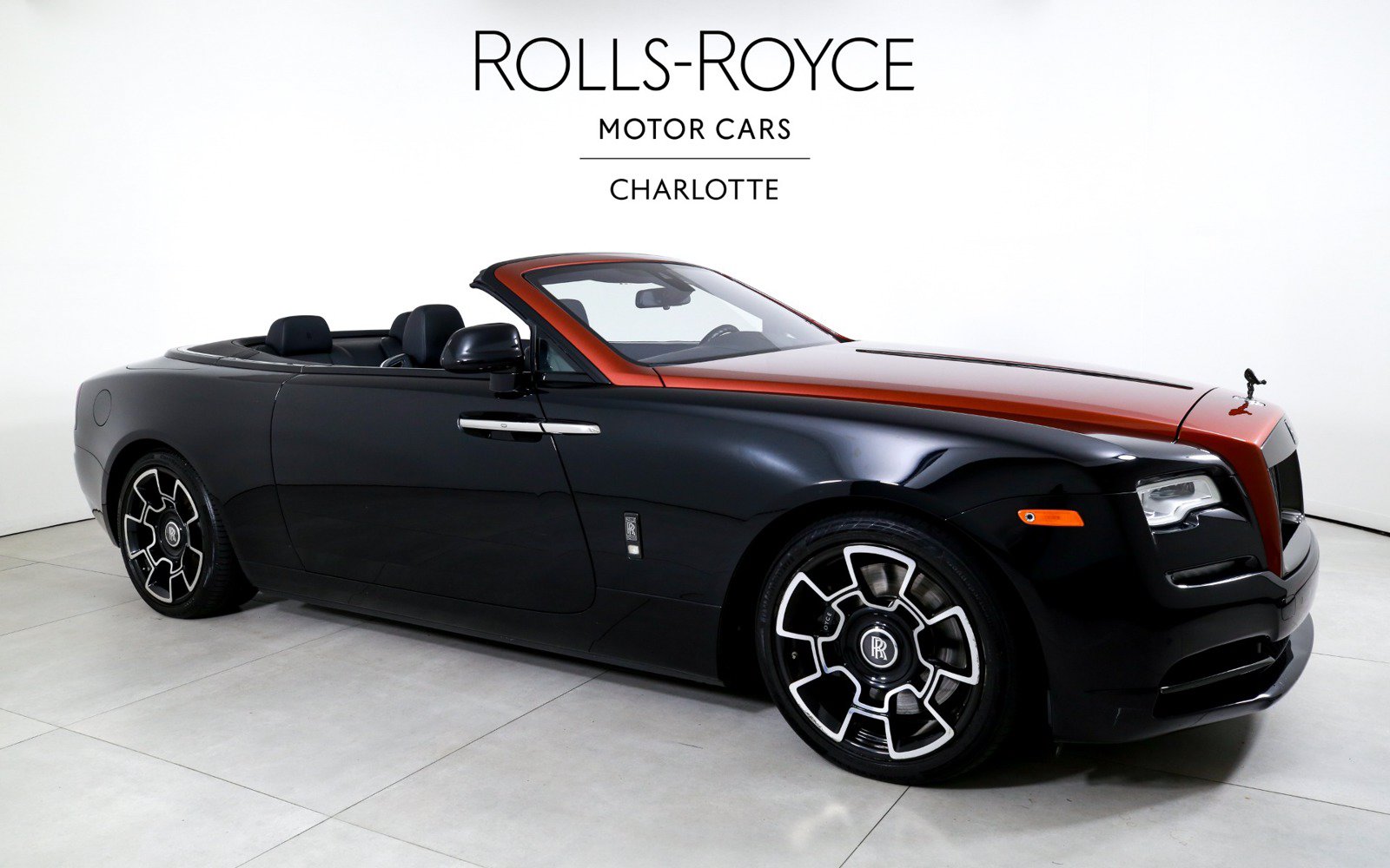 Used 2019 Rolls-Royce Dawn RWD image 5