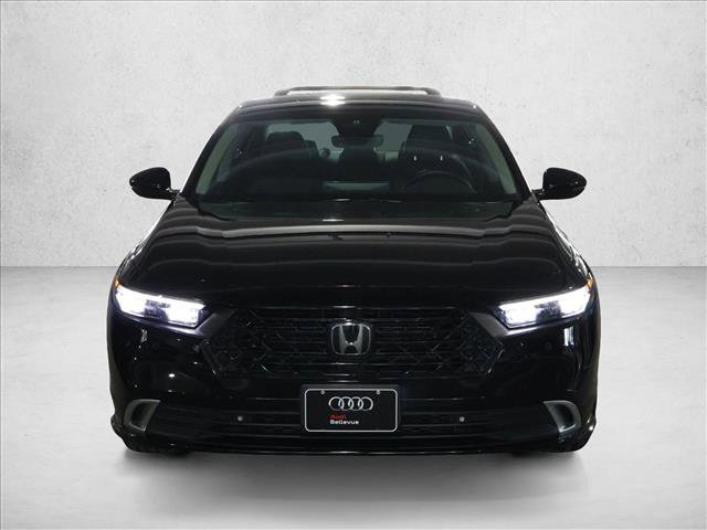 Used 2023 Honda Accord Touring image 2
