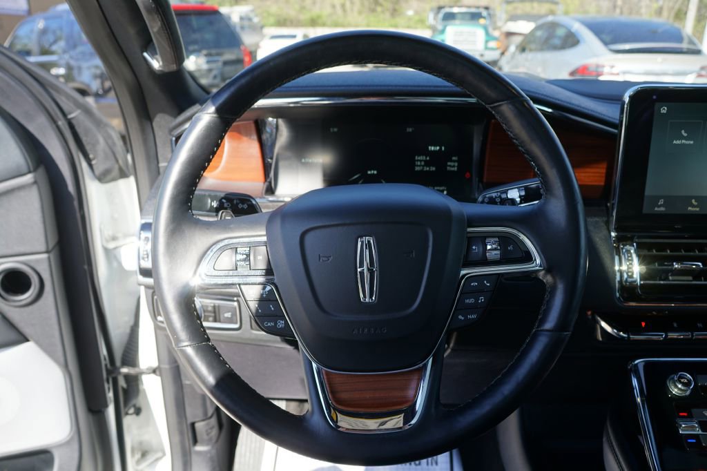 Used 2020 Lincoln Navigator Reserve w/ Luxury Package AWD/4WD image 8