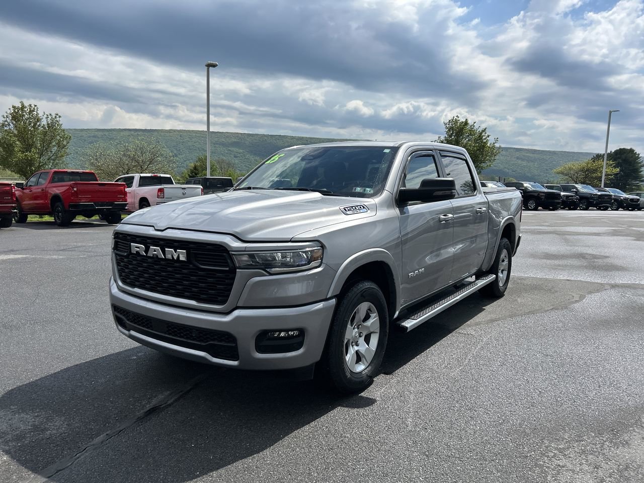 Used 2025 RAM 1500 Big Horn AWD/4WD image 3