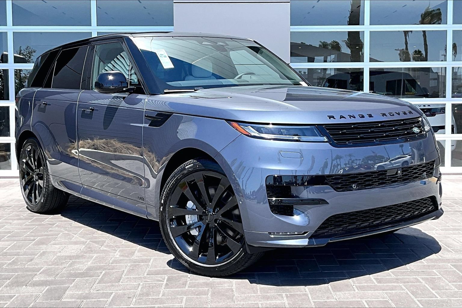 New 2026 Land Rover Range Rover Sport Dynamic SE AWD/4WD image 2