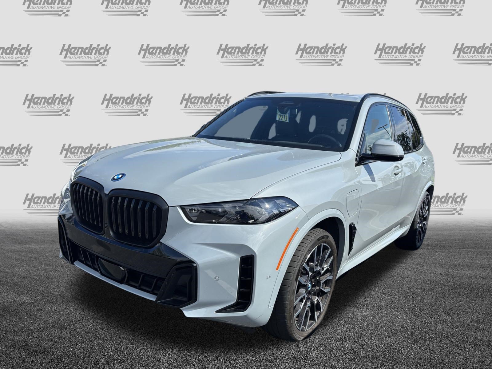 Certified 2024 BMW X5 xDrive50e w/ M Sport Package AWD/4WD image 6