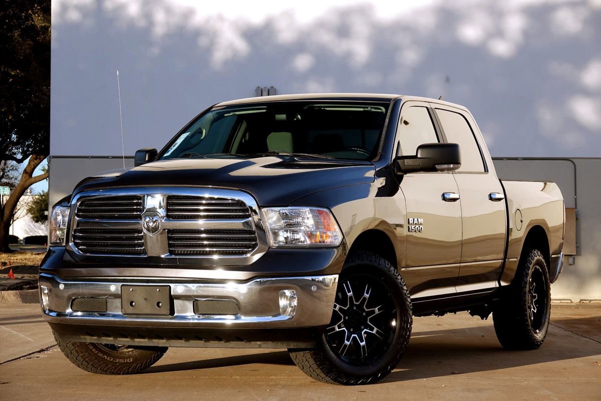 Used 2018 RAM 1500 Big Horn image 2