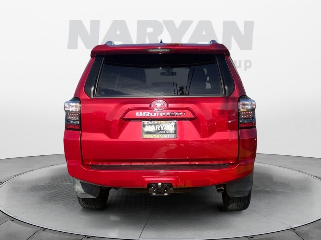 Used 2017 Toyota 4Runner SR5 image 6