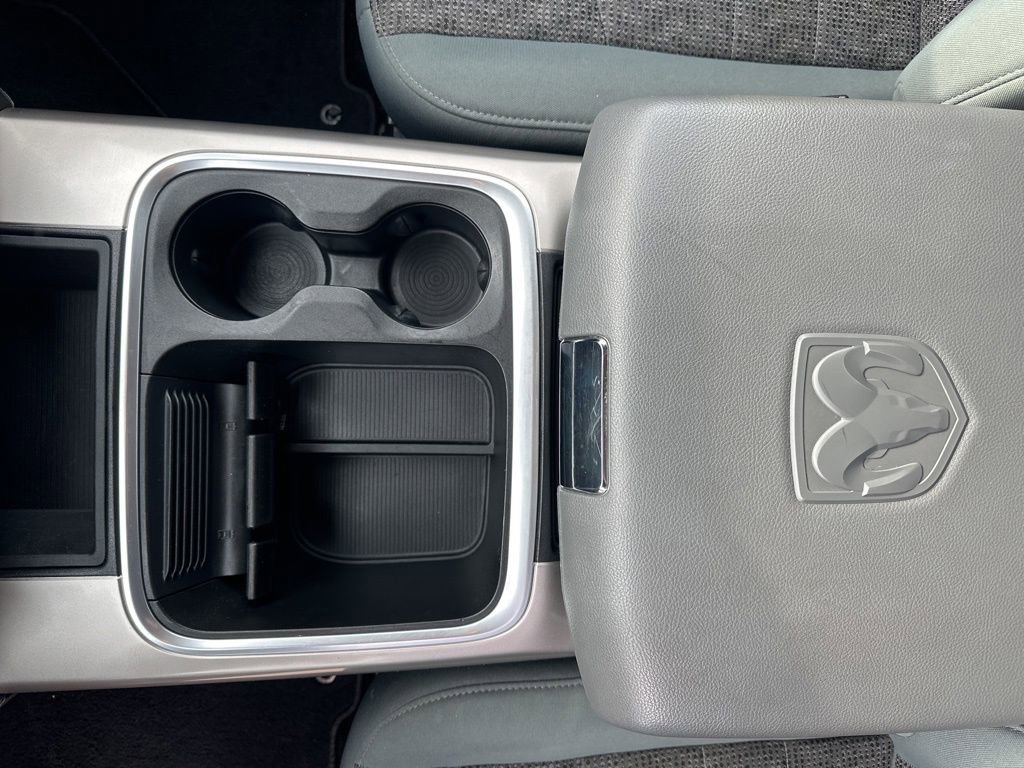 Used 2018 RAM 1500 SLT image 27