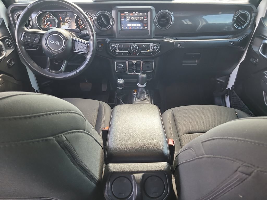 Certified 2022 Jeep Gladiator Sport AWD/4WD image 13
