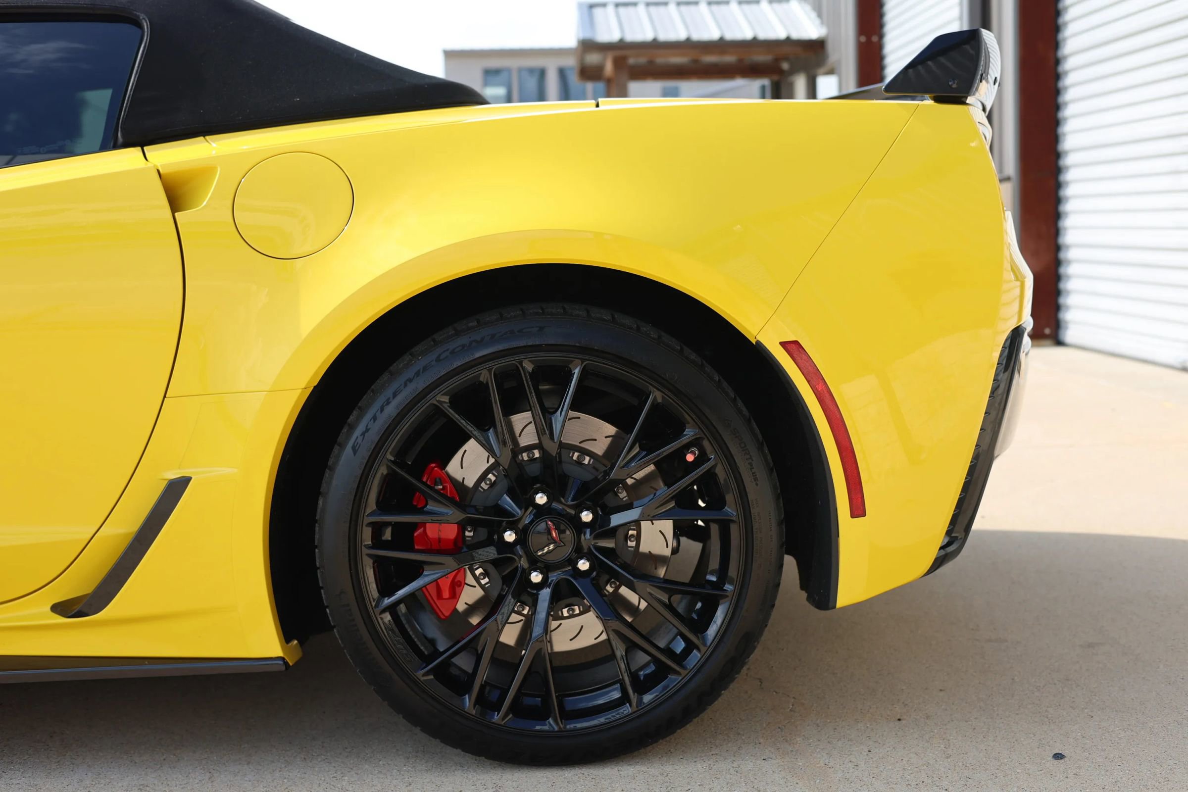 Used 2016 Chevrolet Corvette Z06 w/ 2LZ Preferred Equipment Group image 15