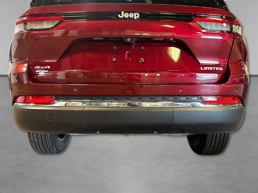 Used 2025 Jeep Grand Cherokee Limited w/ Luxury Tech Group II AWD/4WD image 19