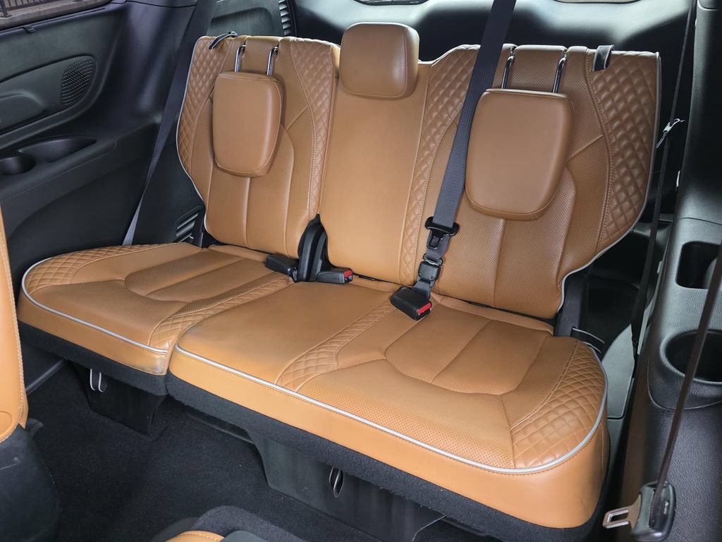 Used 2022 Chrysler Pacifica Pinnacle FWD image 17