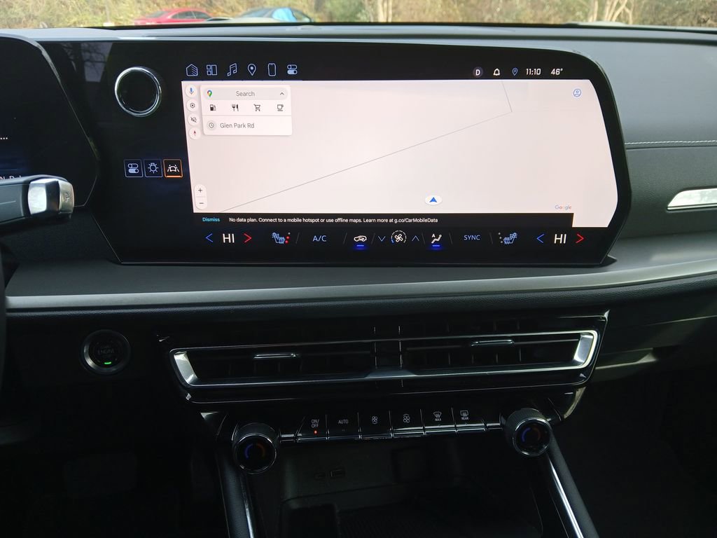 Used 2025 Chevrolet Traverse LT image 19