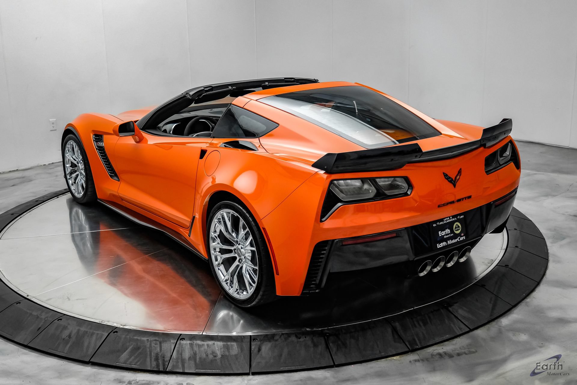Used 2019 Chevrolet Corvette Z06 RWD image 14